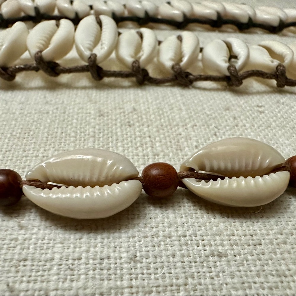 Shell Choker Necklace Set - Picture 2 of 4